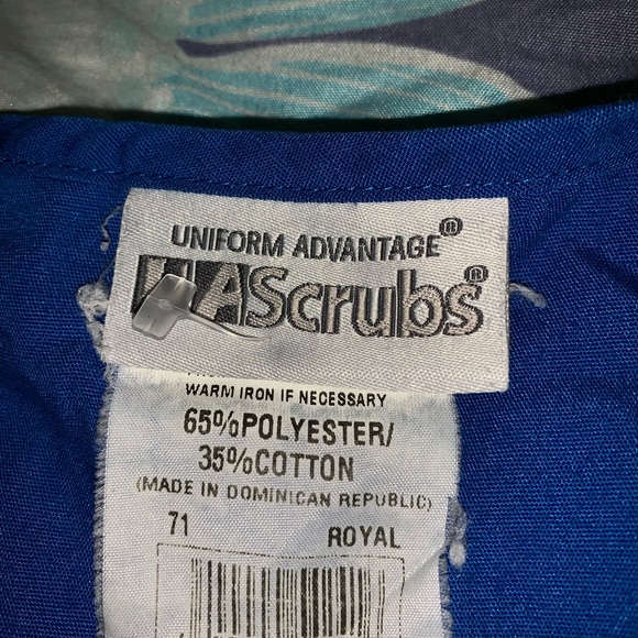 Scrubs Set - Picture 2 of 2